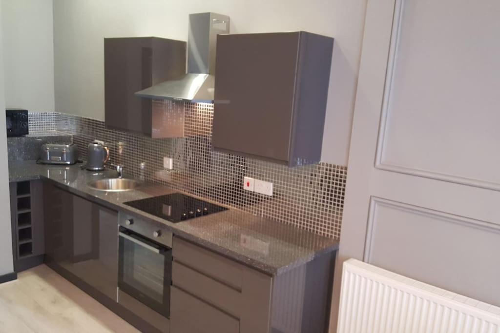 The V.I.P Suite - Sleeps 24! Best For Large Groups Liverpool Extérieur photo