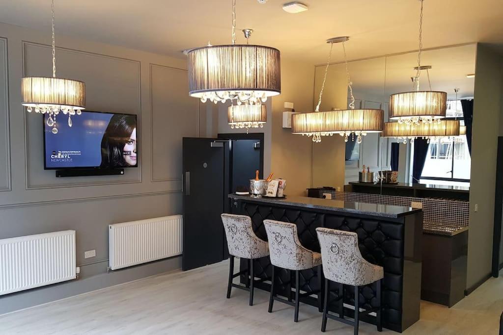 The V.I.P Suite - Sleeps 24! Best For Large Groups Liverpool Extérieur photo