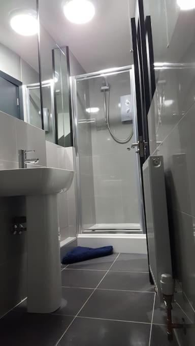 The V.I.P Suite - Sleeps 24! Best For Large Groups Liverpool Extérieur photo